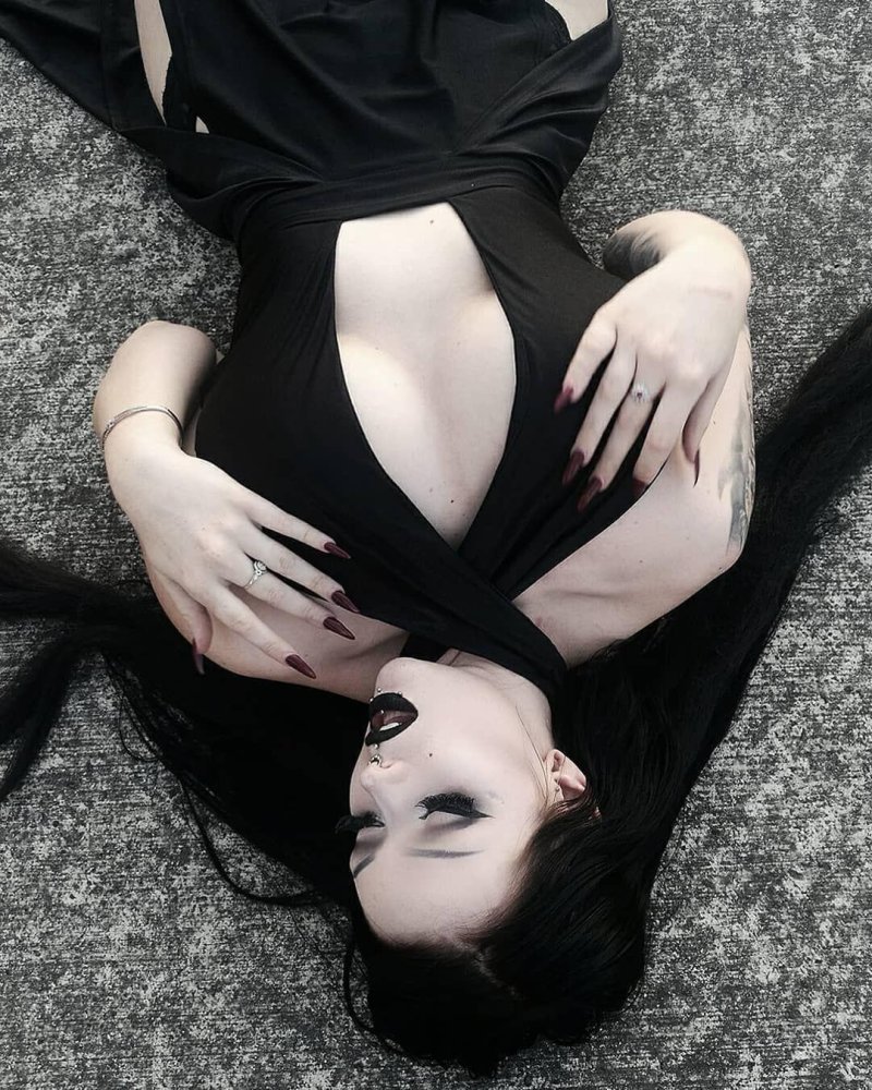 Gothic fashion