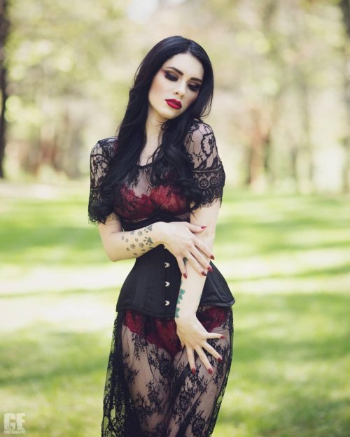 Gothic girl