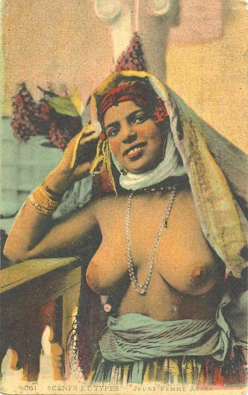 Naked Berberian women