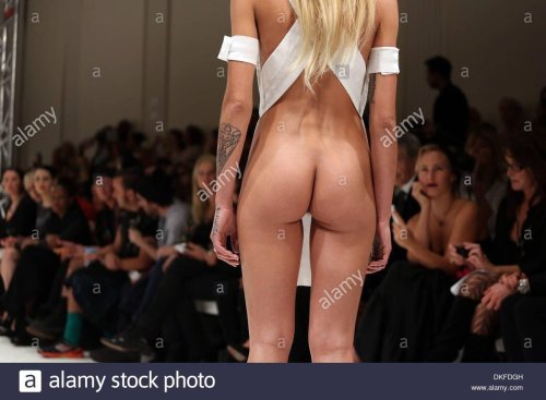 Show of naked models