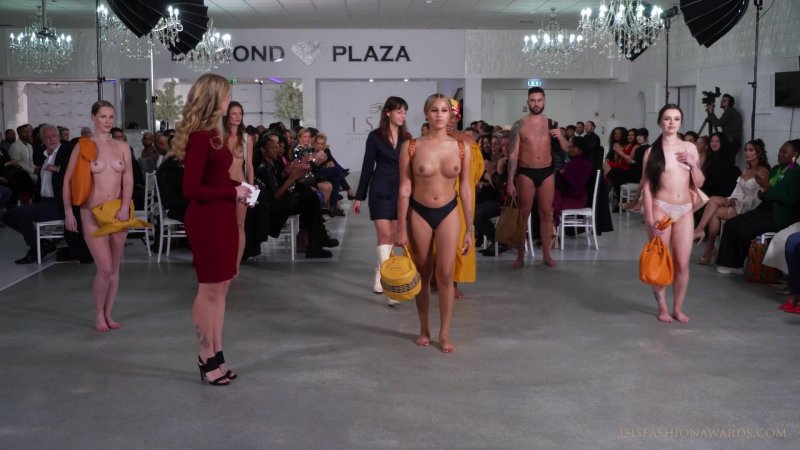 Naked Fashion