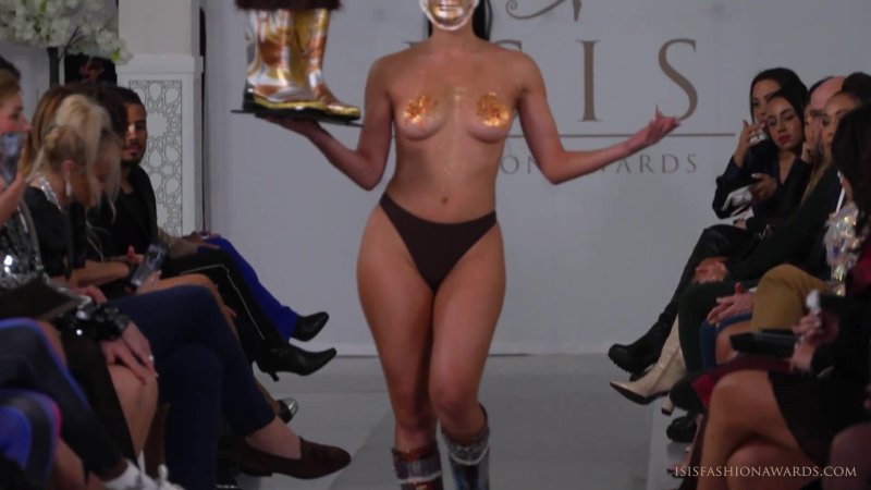 Naked shows