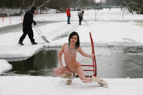 Naked girls in the hole