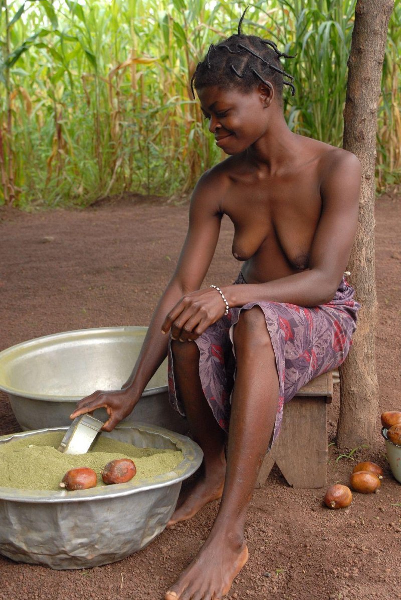 African naked in the village